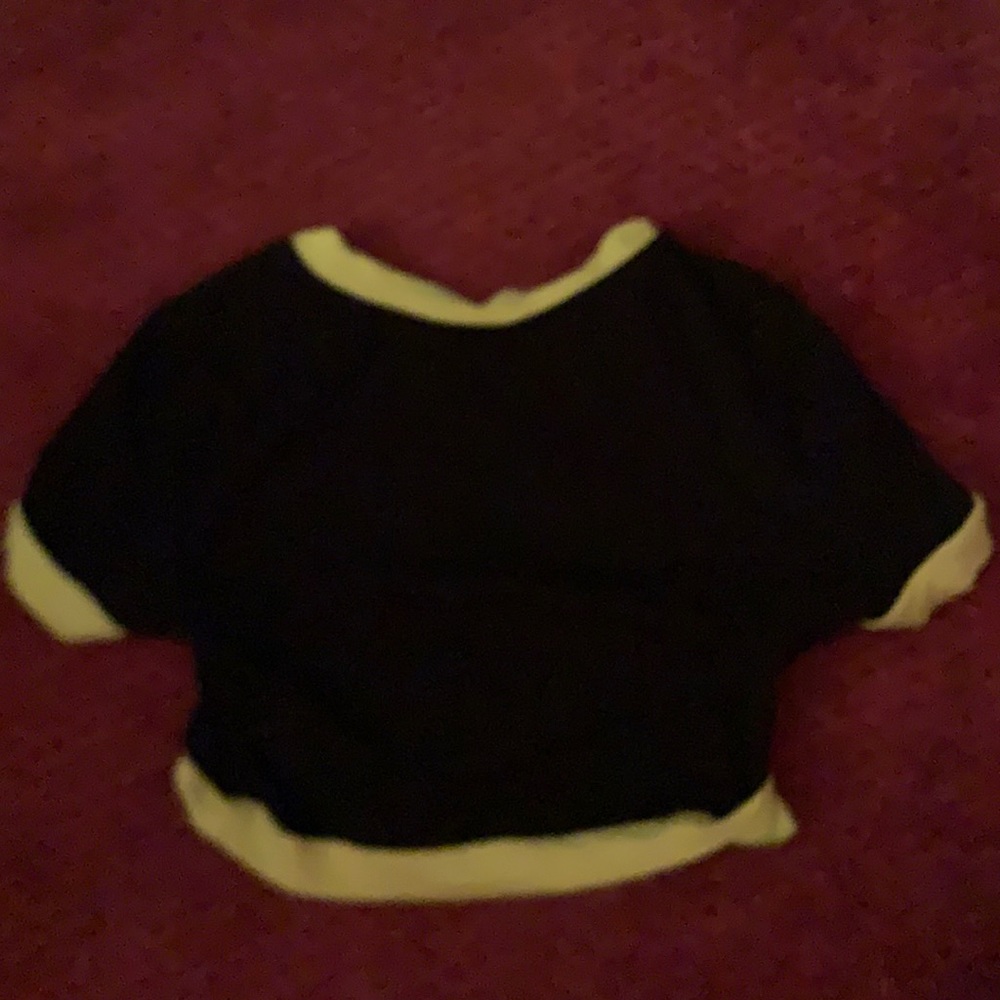Short sleeve cropped top